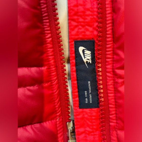 Women’s Nike Down Puffer Vest - Picture 15 of 16